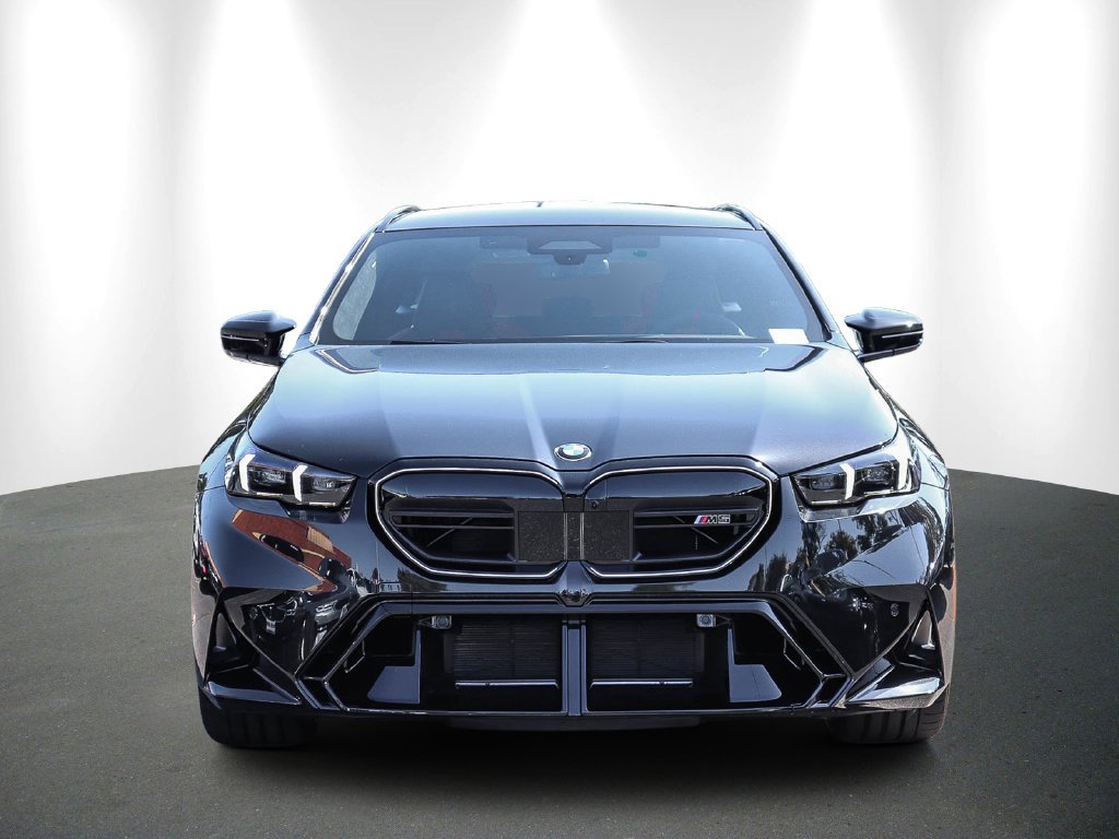 2027 BMW M5 photo 2