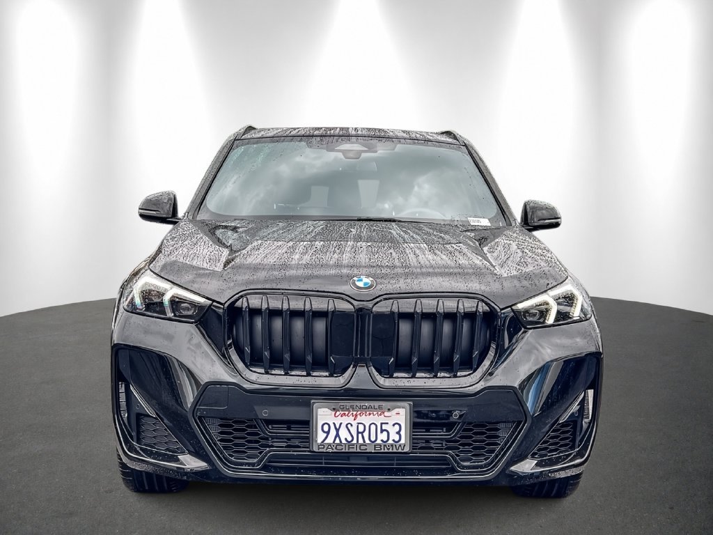 2026 BMW X1 photo 2