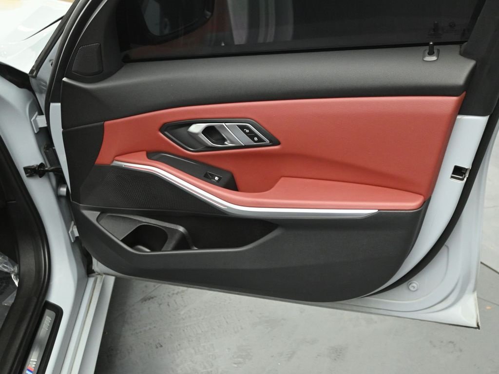 2023 BMW 330I - Image 28