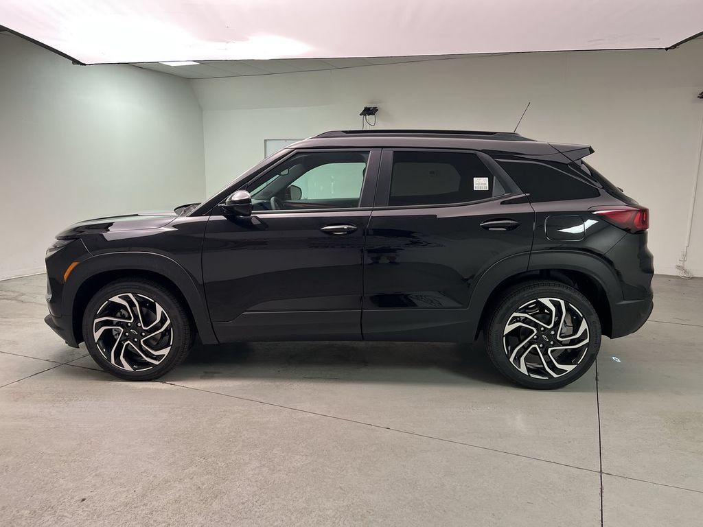 New 2026 Mosaic Black Metallic Chevrolet RS image 5