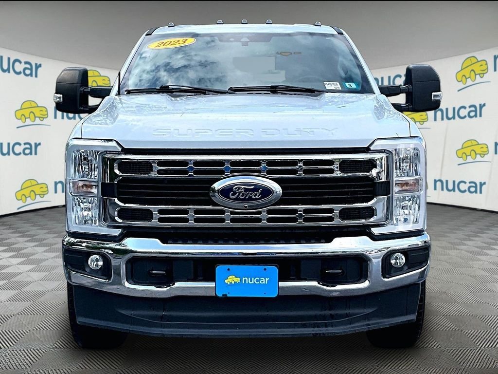 Used 2023 Oxford White Ford XLT image 2