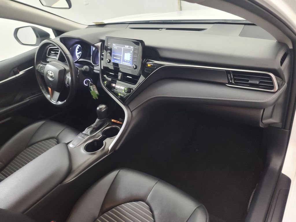 2024 Toyota Camry SE - Photo 15