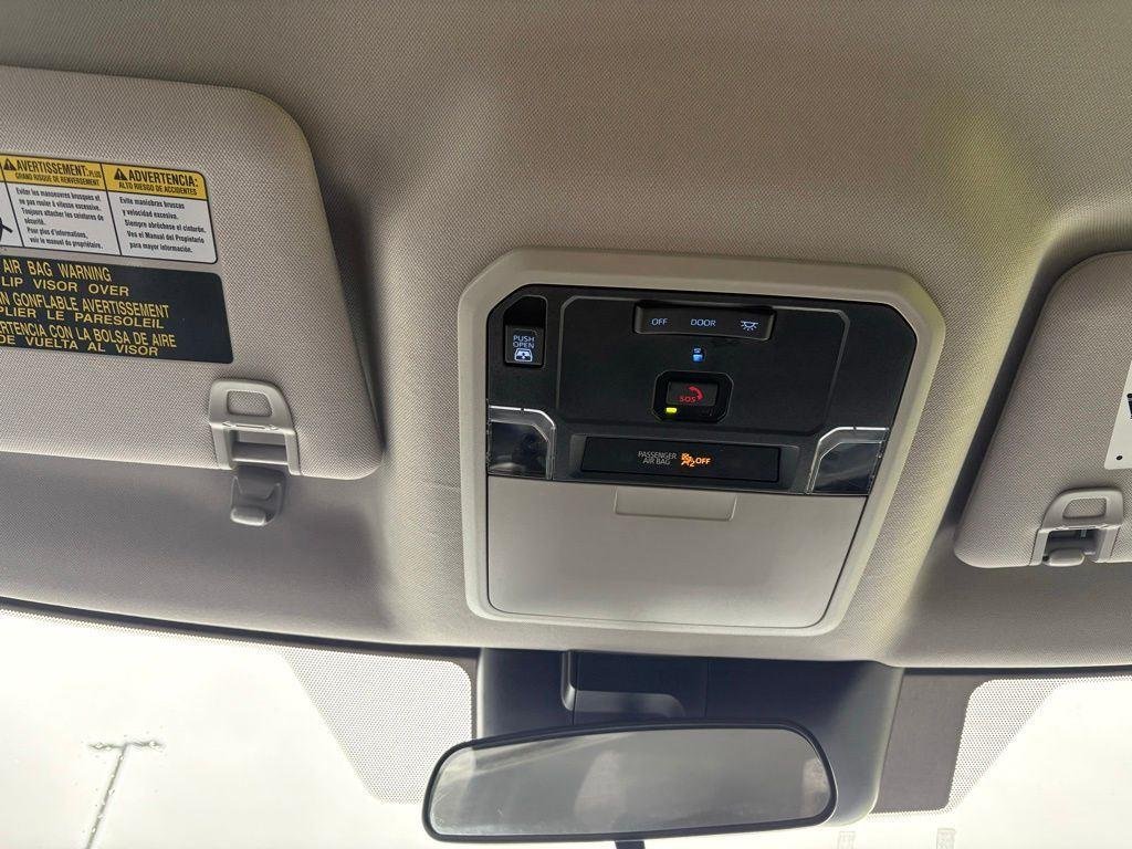 Used 2023 Ice Toyota SR5 image 9