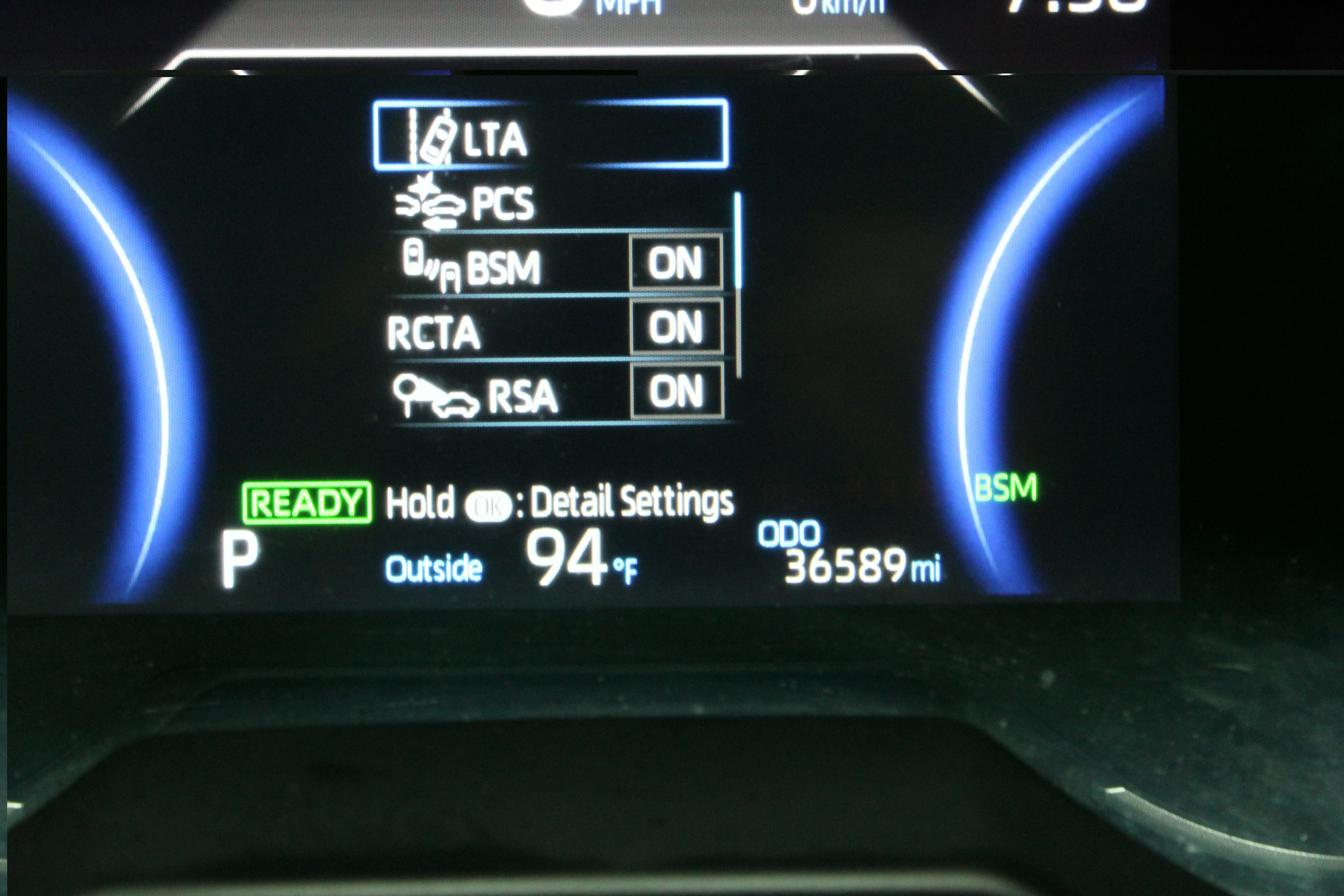 Used 2024 Ice Cap Toyota Hybrid XLE 2.5L image 40