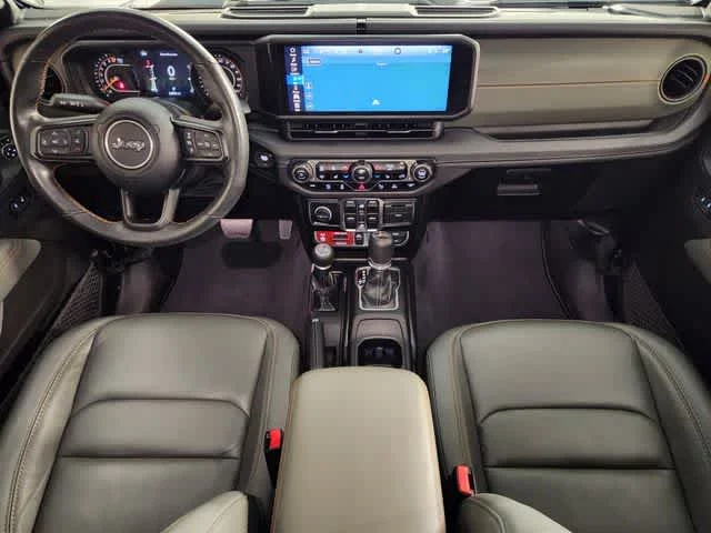 Used 2024 Black Clearcoat Jeep Mojave X image 4