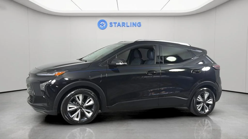 Used 2023 Mosaic Black Metallic Chevrolet LT image 2