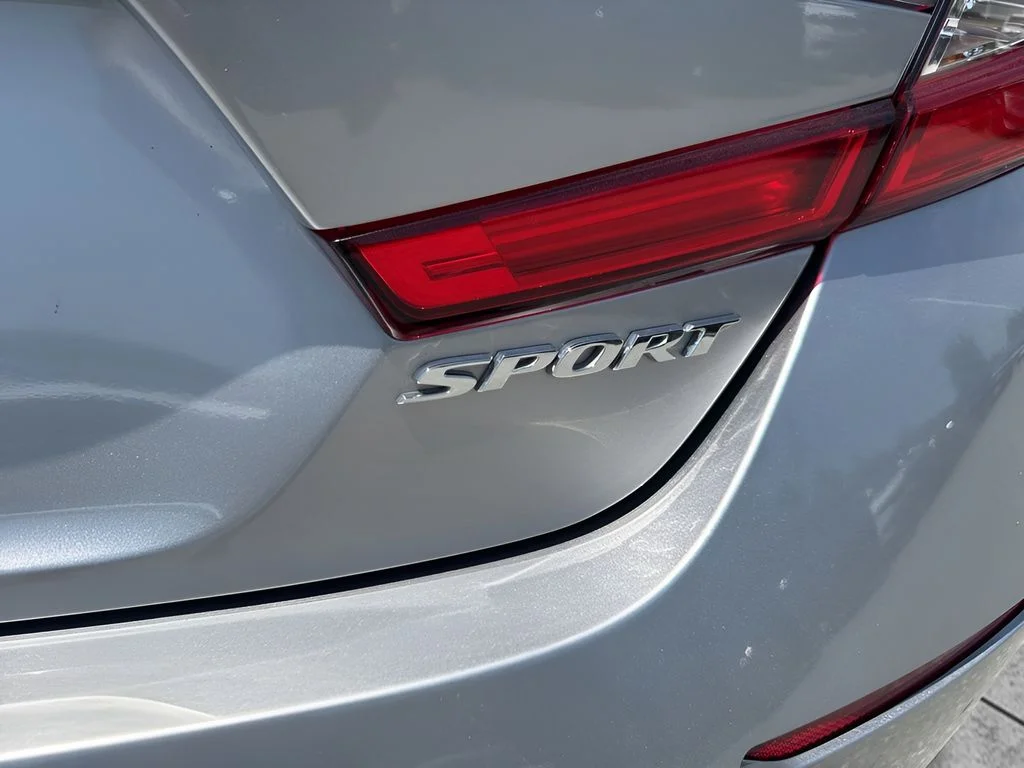 Used 2022  Honda Sport image 29