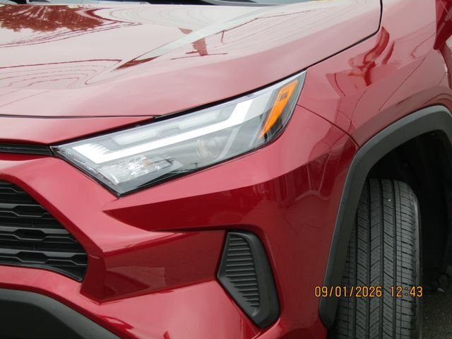 Certified Used 2023 Pearl Toyota LE image 9