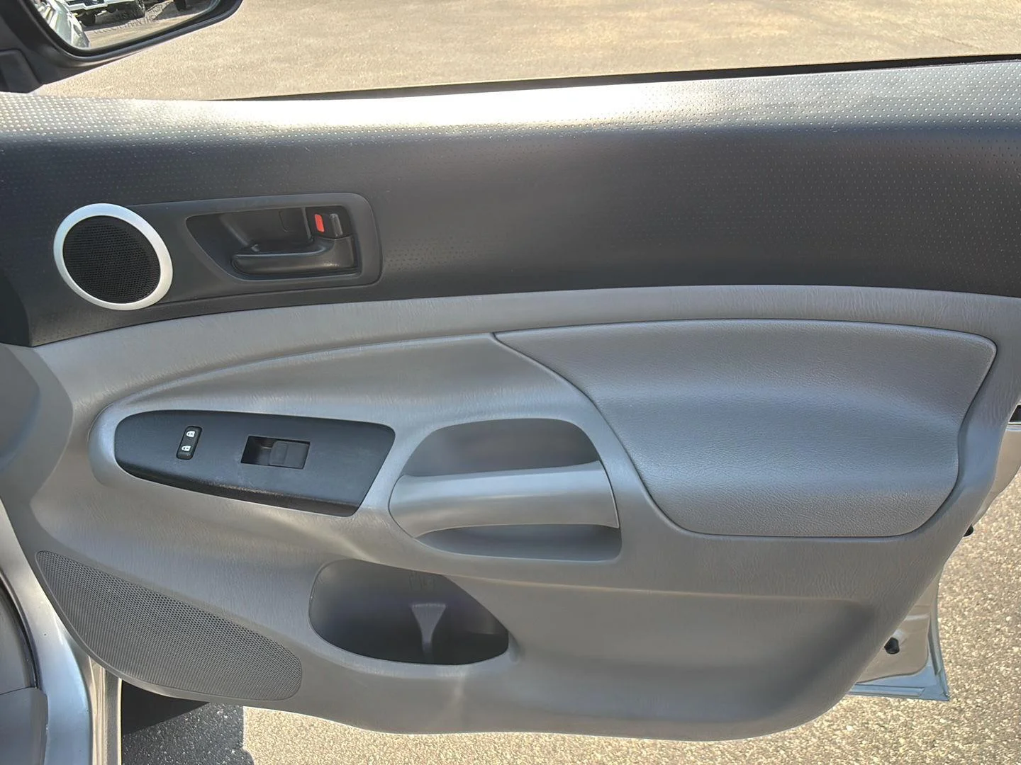 Used 2014 Silver Sky Metallic Toyota  image 14