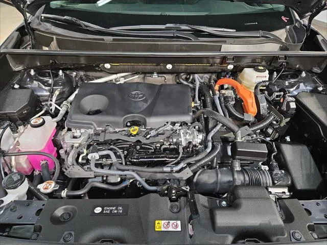 Certified Used 2025 MAGNETIC GRAY MET. Toyota  image 19
