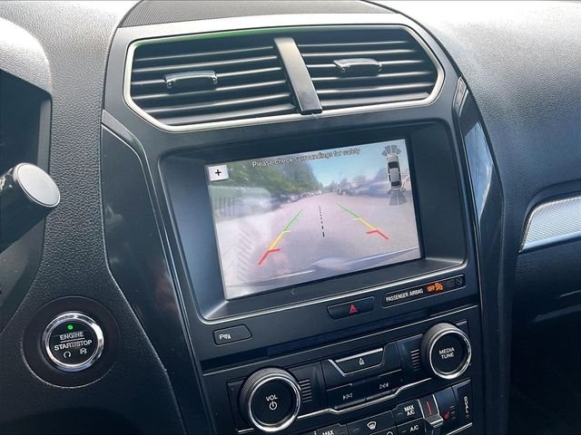 Used 2018 Gray Ford XLT image 26