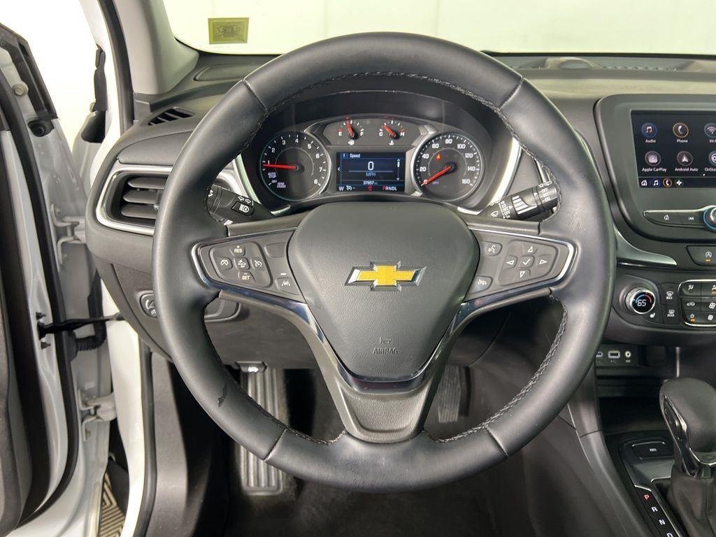 Used 2024 Summit White Chevrolet LT image 13