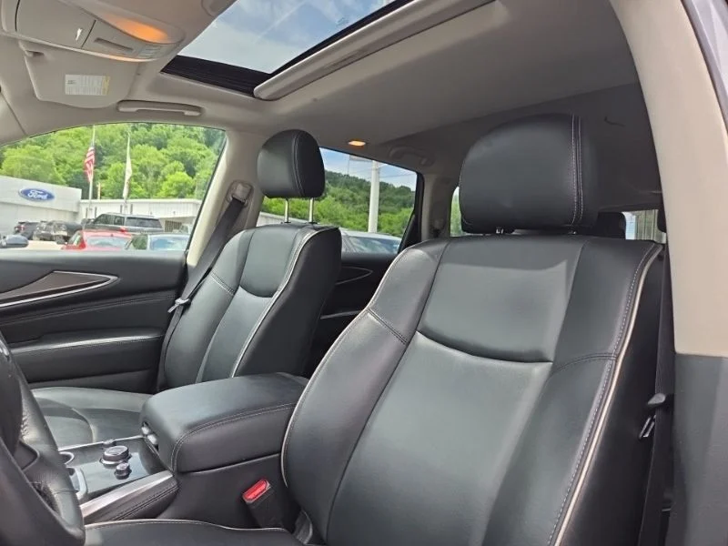 Used 2020 Gray INFINITI PURE image 12