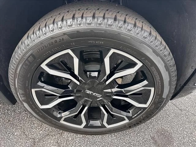 Certified Used 2025 Summit White GMC Extended Range Denali image 35