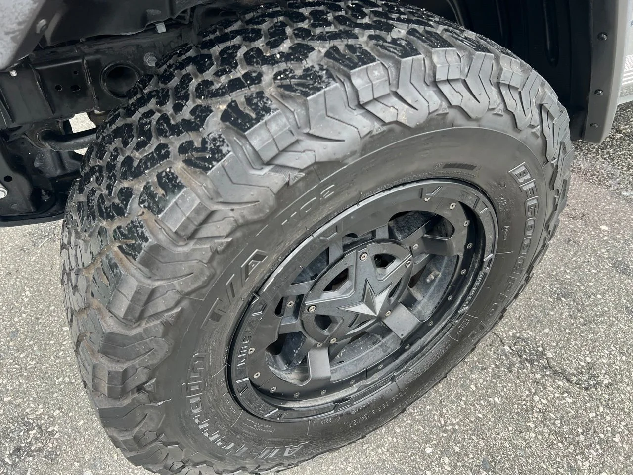 Used 2021 Gray Jeep Rubicon image 10