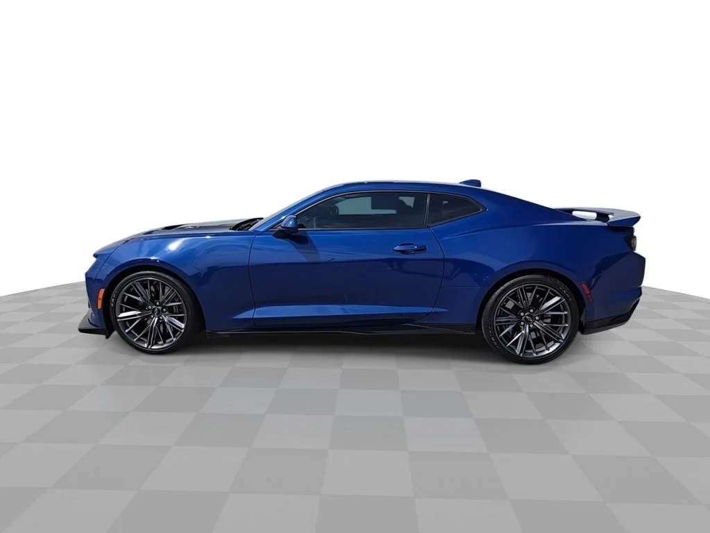 Used 2023 Blue Chevrolet ZL1 image 5