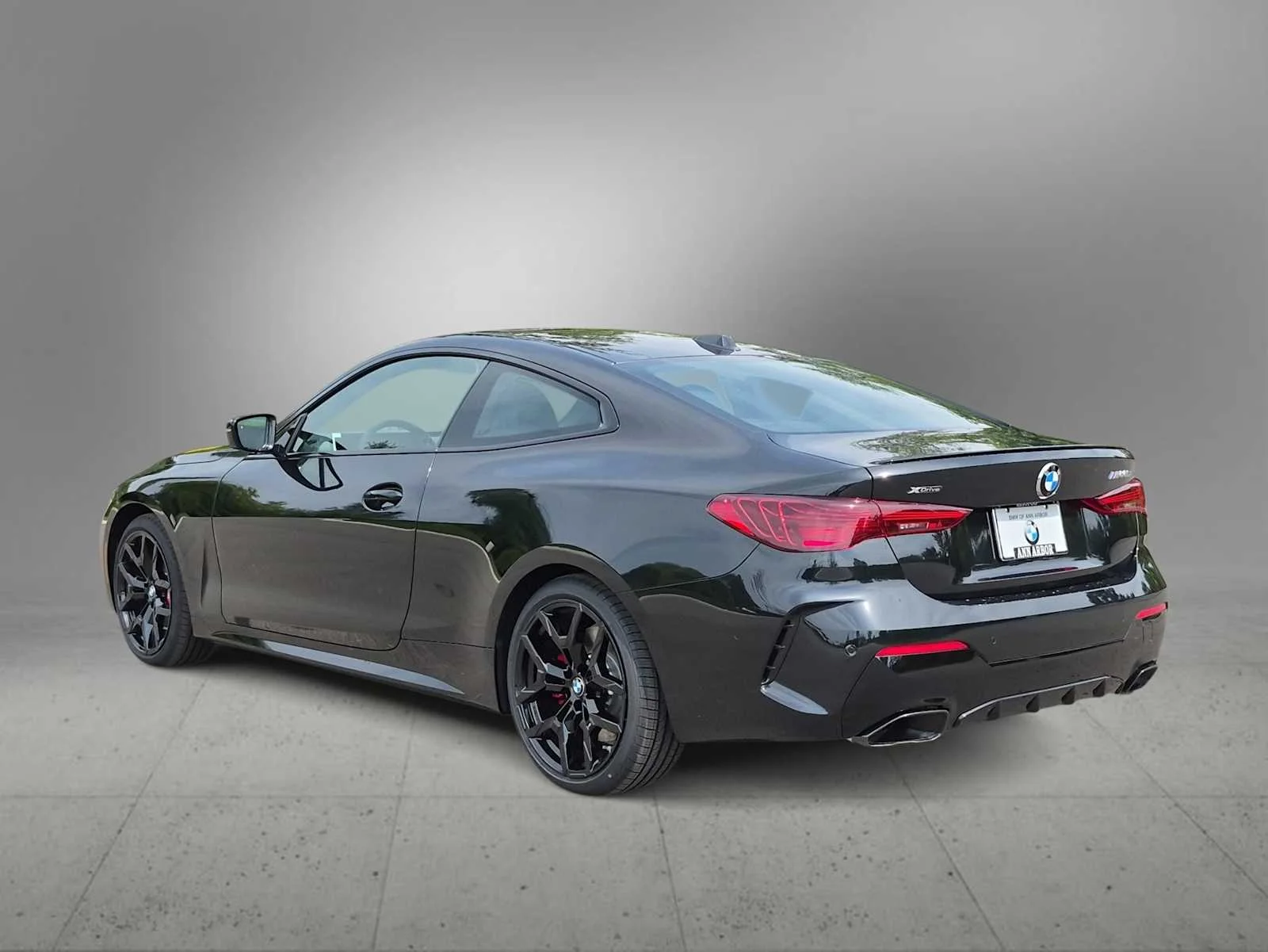 New 2027 Black Sapphire Metallic BMW M440i xDrive image 6