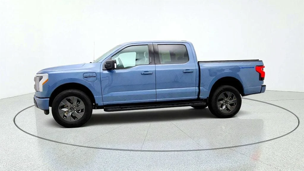 Used 2023 Azure Gray Metallic Tri-Coat Ford XLT 4WD SuperCrew 5.5