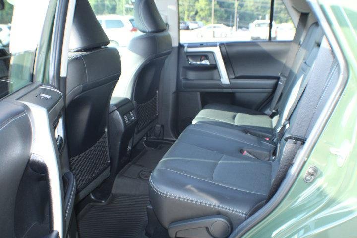 Certified Used 2022 ARMY GREEN Toyota  image 16