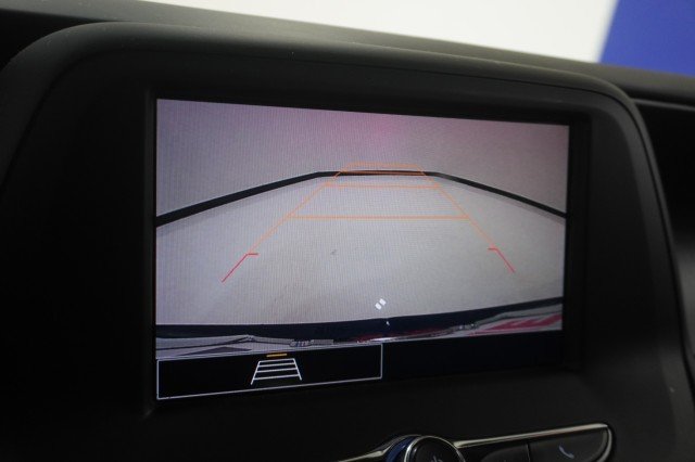 Used 2021  Chevrolet 1LS image 29