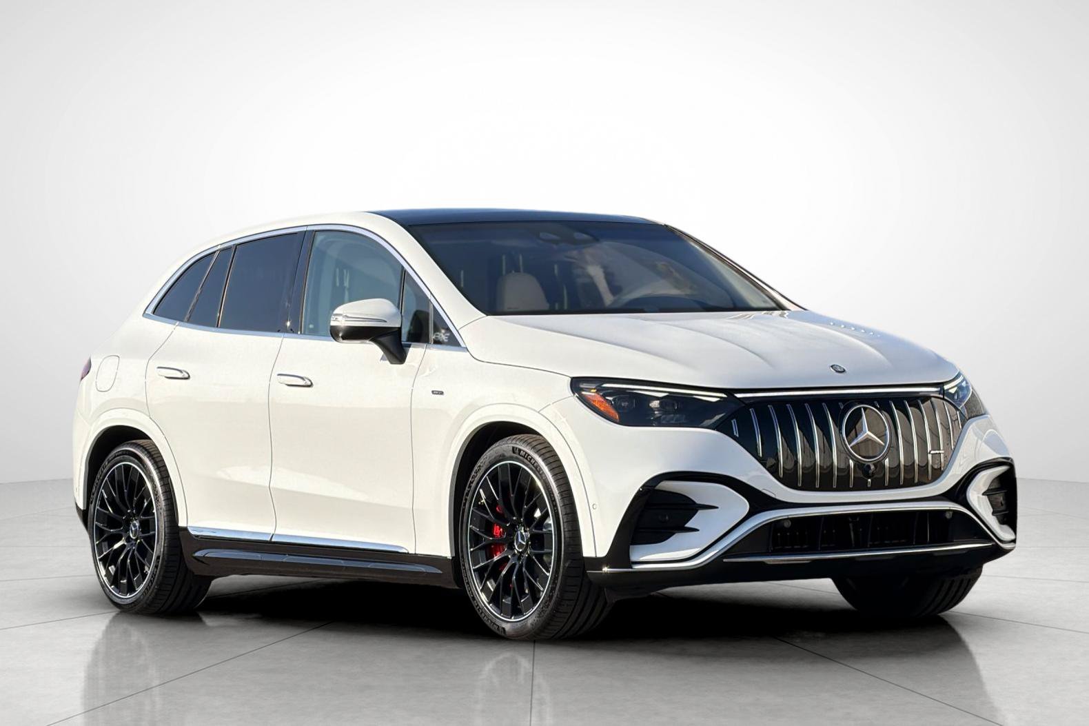 Certified Used 2024 White/off-white Mercedes-Benz AMG® Base image 32
