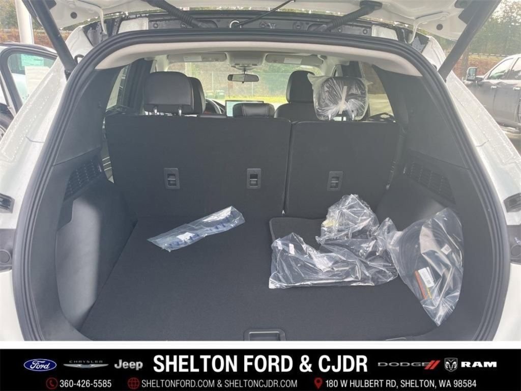 New 2025 Star White Metallic Tri-coat Ford Plug-in Hybrid image 27