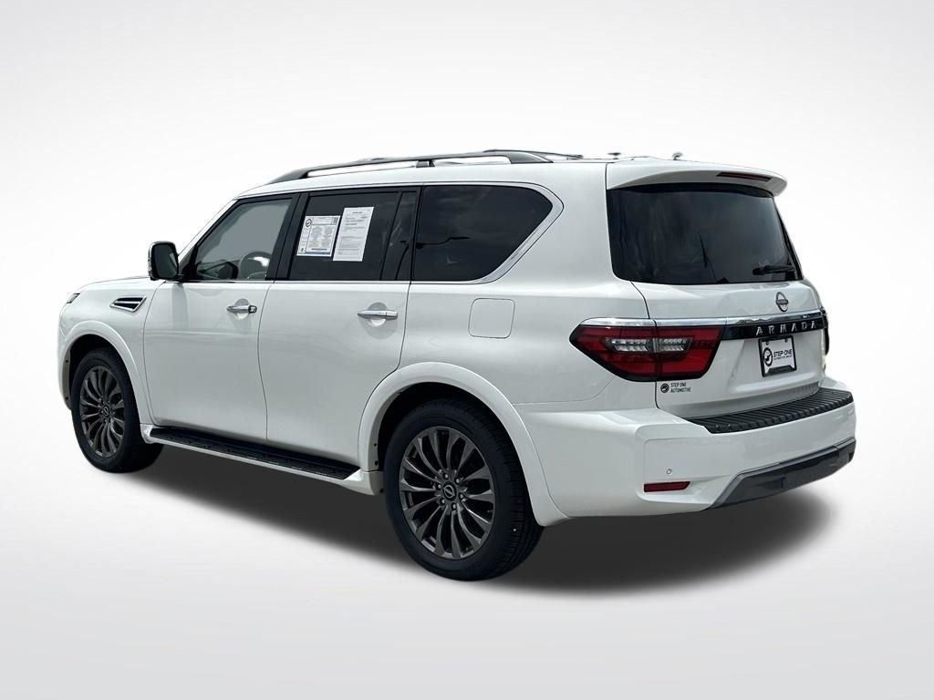 Used 2023 White Nissan Platinum image 5