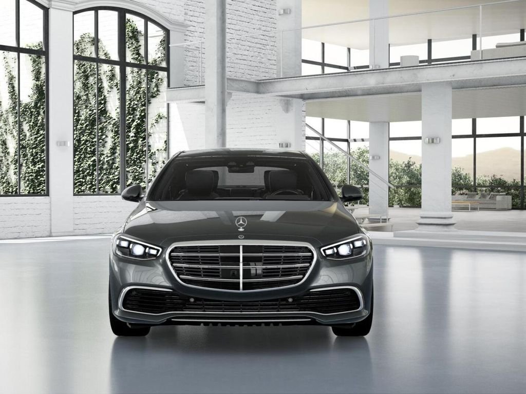 New 2026 Selenite Grey Metallic Mercedes-Benz S 580 image 7