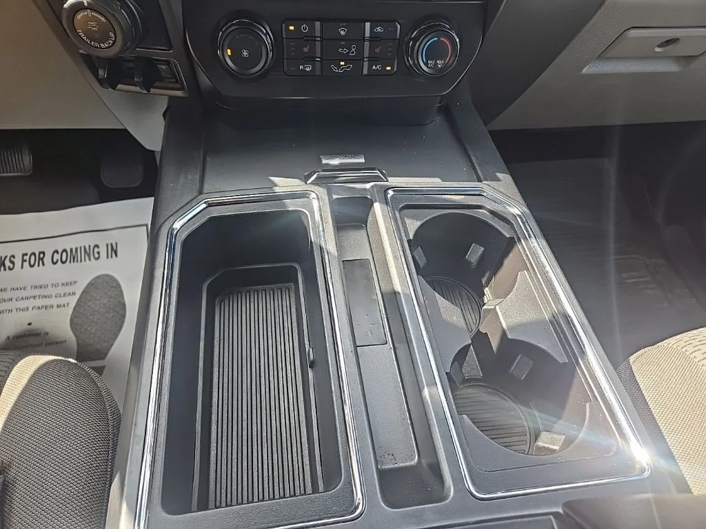 Used 2017 Black Ford XLT image 18