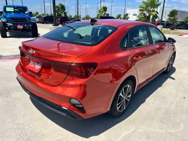 Used 2024 Red Kia LXS image 6
