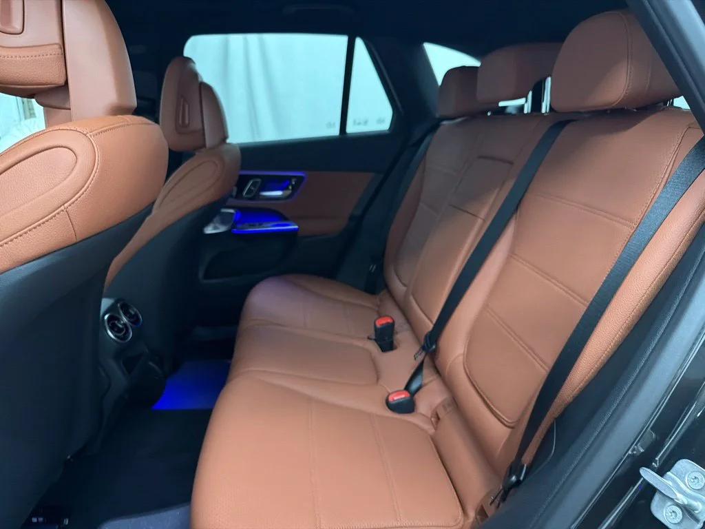 New 2027 Gray Mercedes-Benz GLC 300 image 21