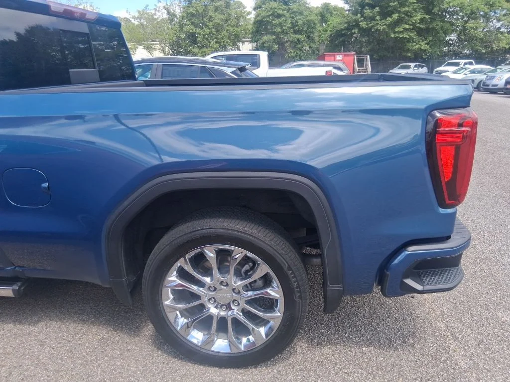 Used 2024 Blue GMC Denali image 12