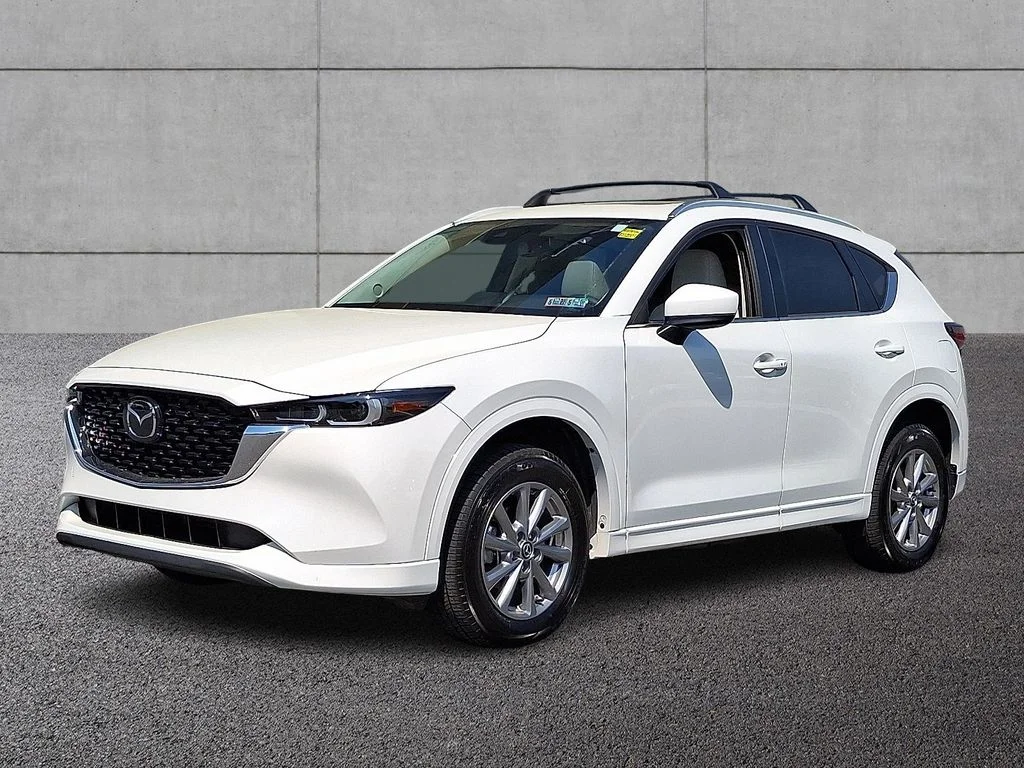 2025 Mazda CX-5 S Preferred package Auto AWD's photo