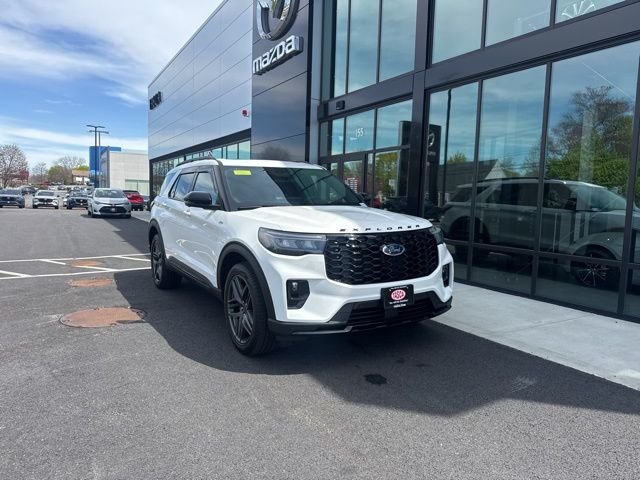 2025 Ford Explorer ST-LINE 4WD (PL535)'s photo