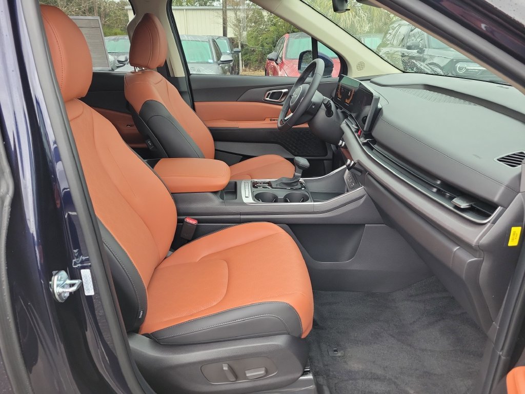 New 2026 Deep Chroma Blue Kia EX image 7