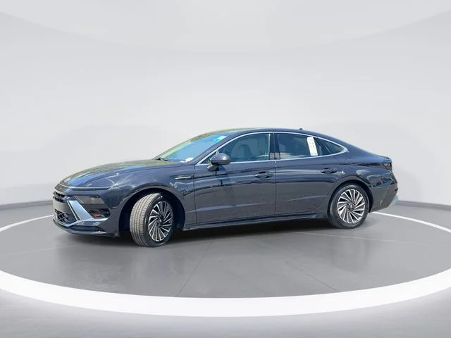 Used 2025 Blue Hyundai SEL image 1