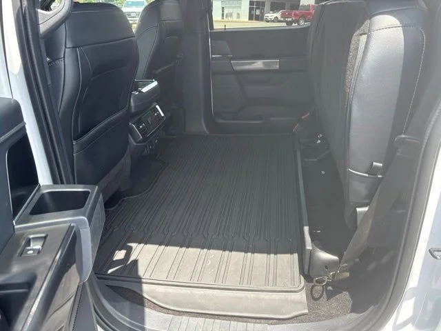 Used 2022 White Ford XLT image 14