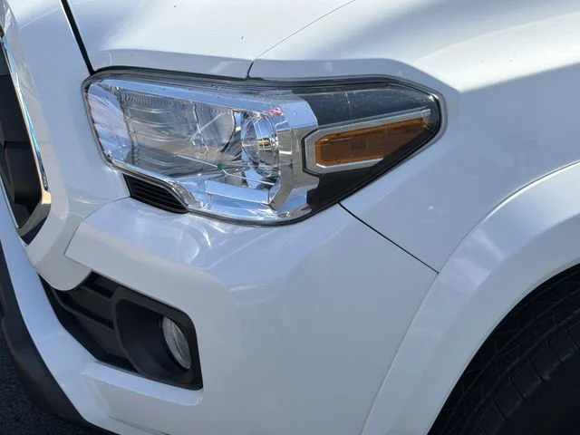 Used 2023 White Toyota SR5 V6 image 9