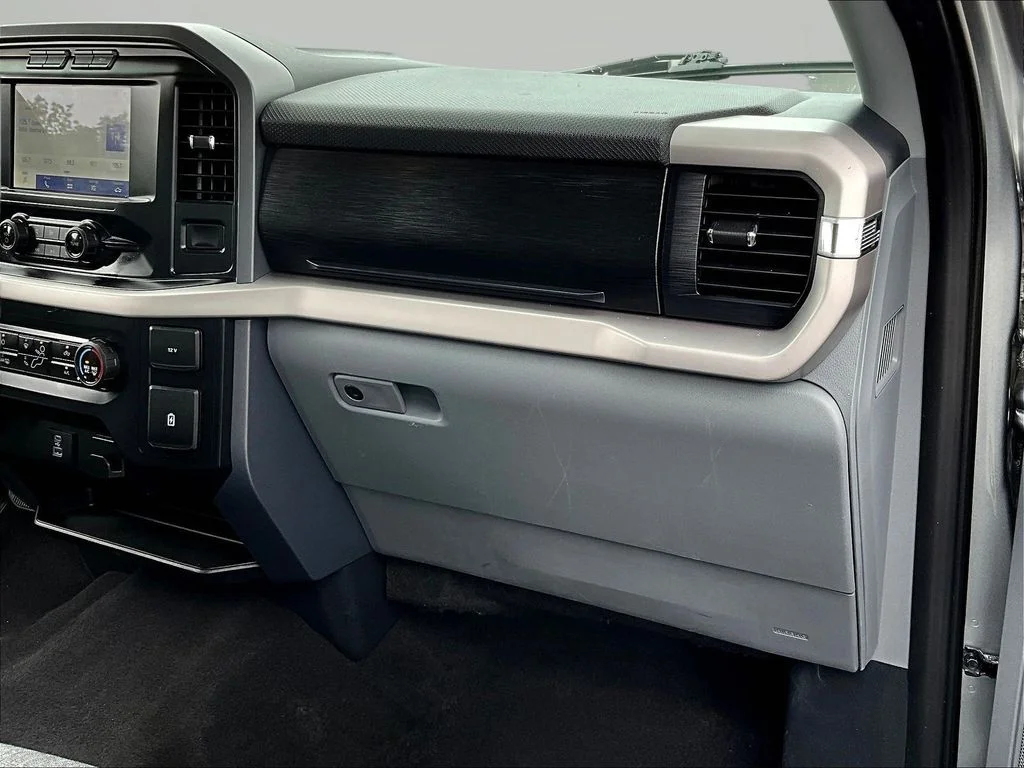 Used 2023 Silver Ford XLT image 26