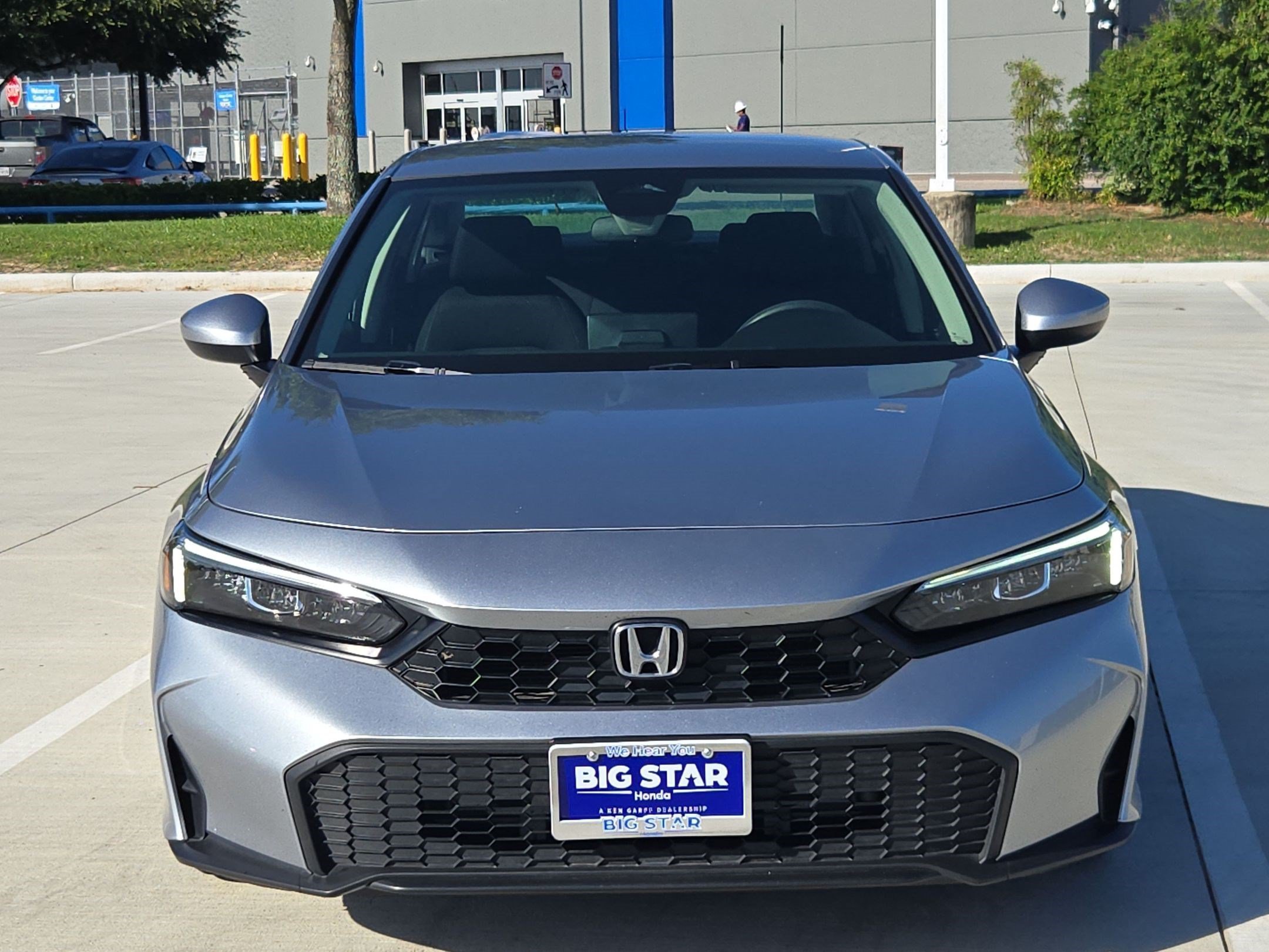Certified Used 2025 Solar Silver Metallic Honda LX image 8