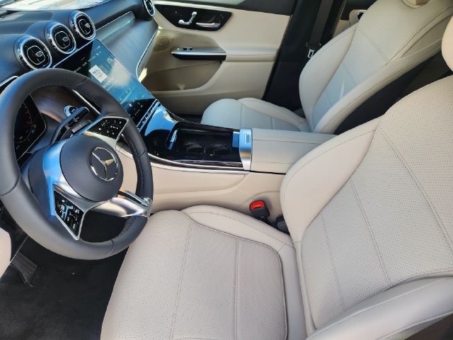 New 2027 Graphite Grey Metallic Mercedes-Benz GLC 300 image 7