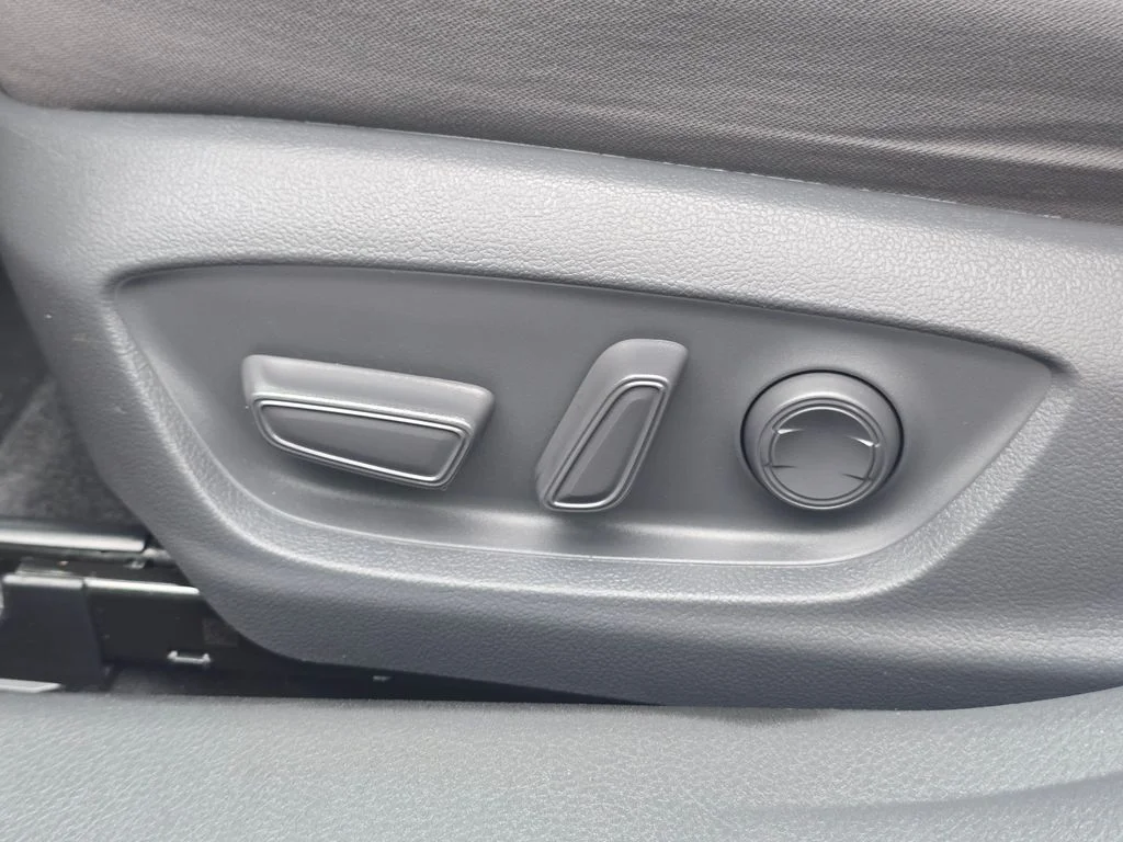 Used 2019 Silver Toyota LE image 29