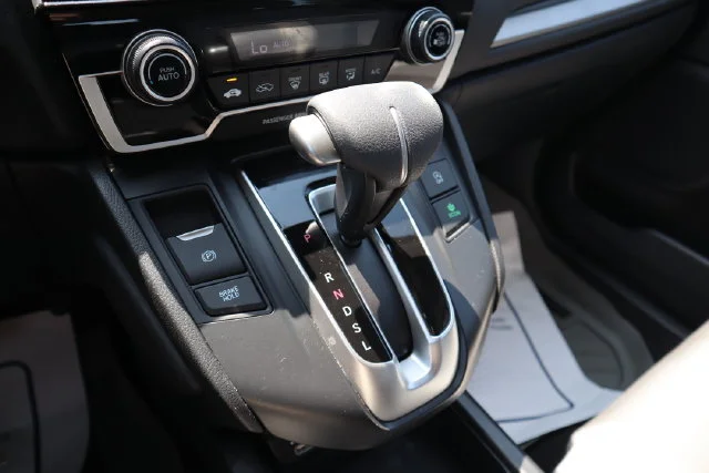Used 2020 Lunar Silver Metallic Honda LX image 13