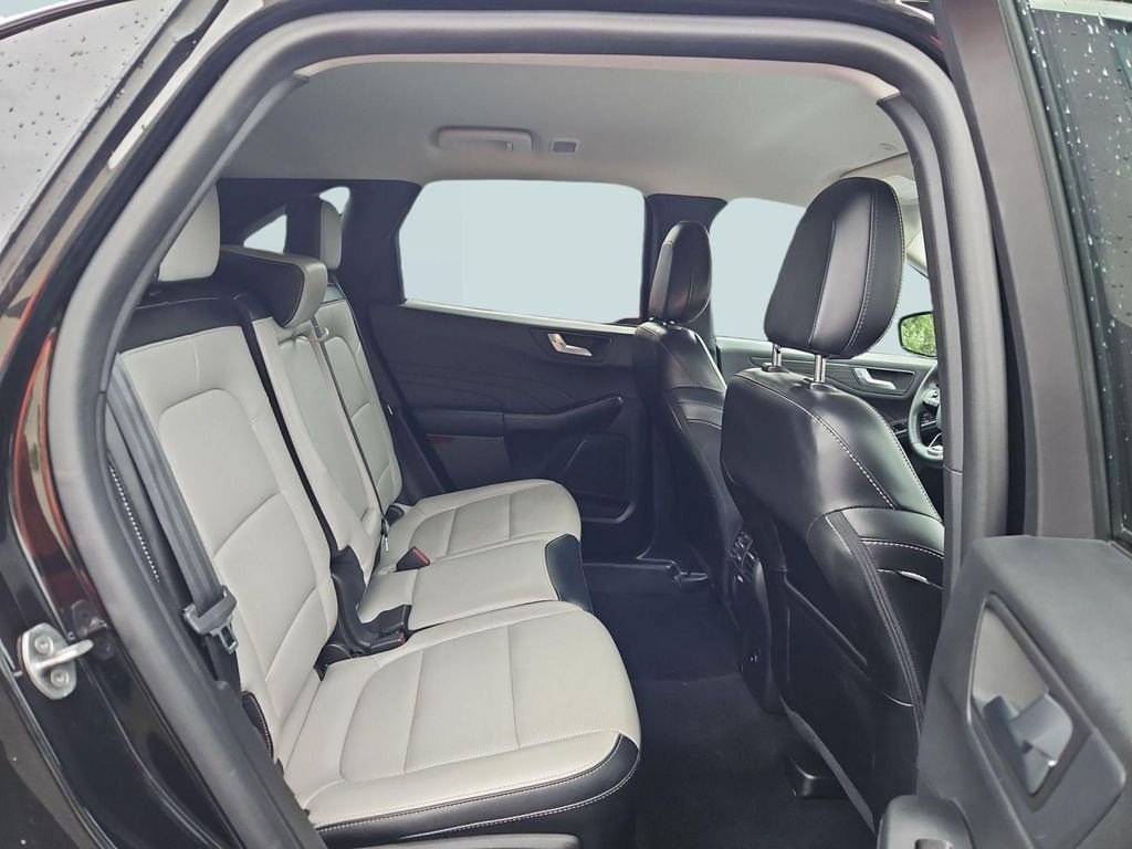 2023 Ford Escape Platinum - Photo 27