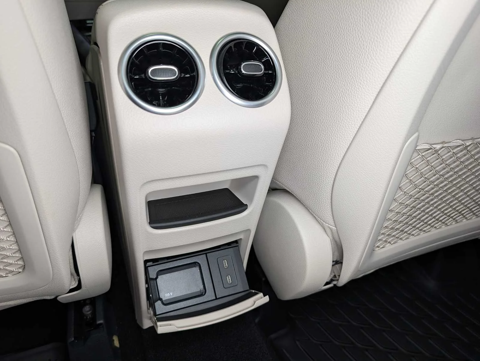 Used 2026 Polar White Mercedes-Benz GLA 250 image 16