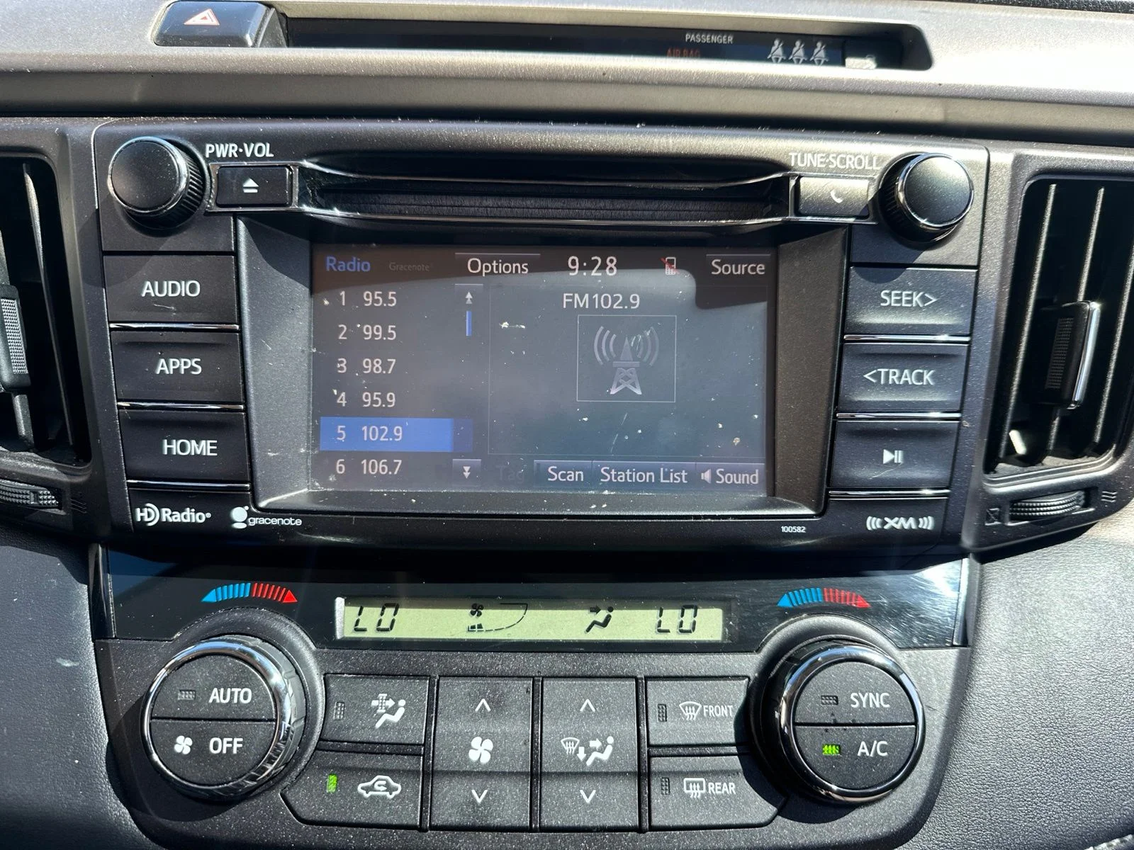 Used 2017 Black Toyota XLE image 5