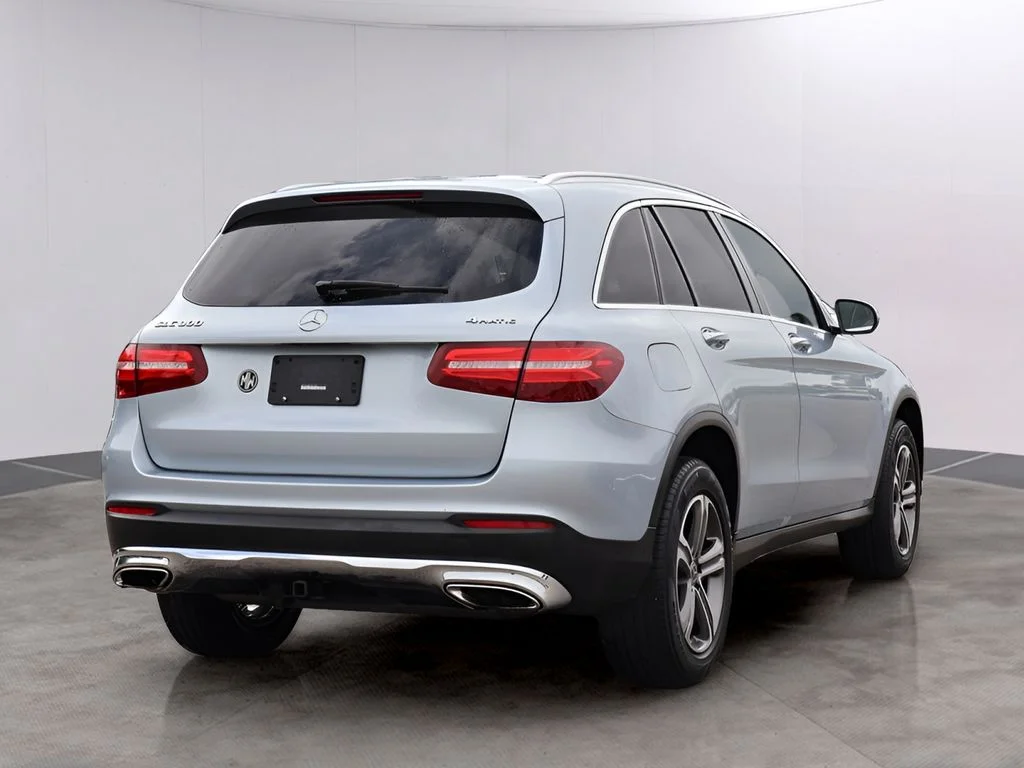 Used 2018 Diamond Silver Metallic Mercedes-Benz GLC 300 image 7