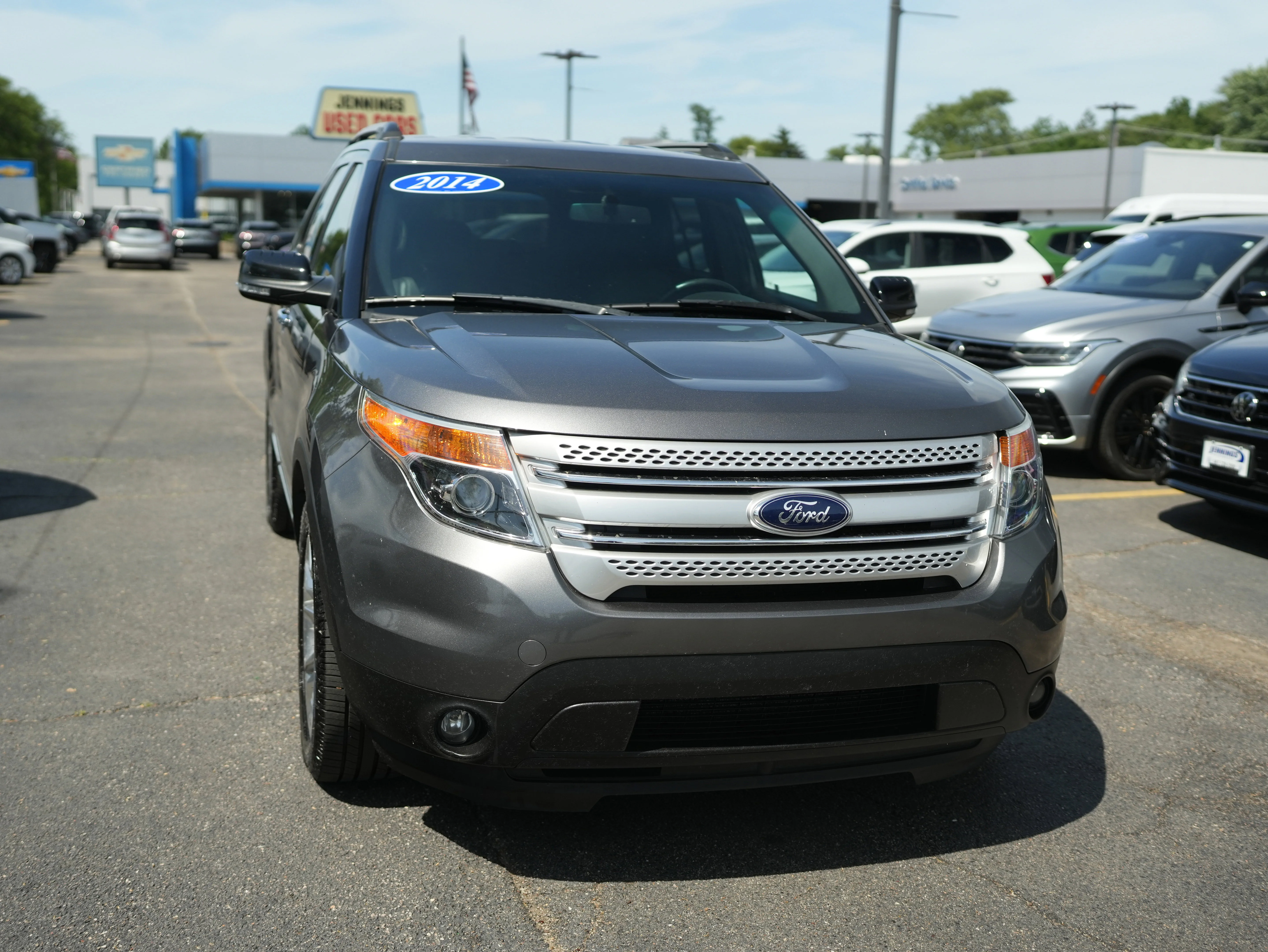 Used 2014 Ford Explorer XLT with VIN 1FM5K8D81EGB41975 for sale in Glenview, IL