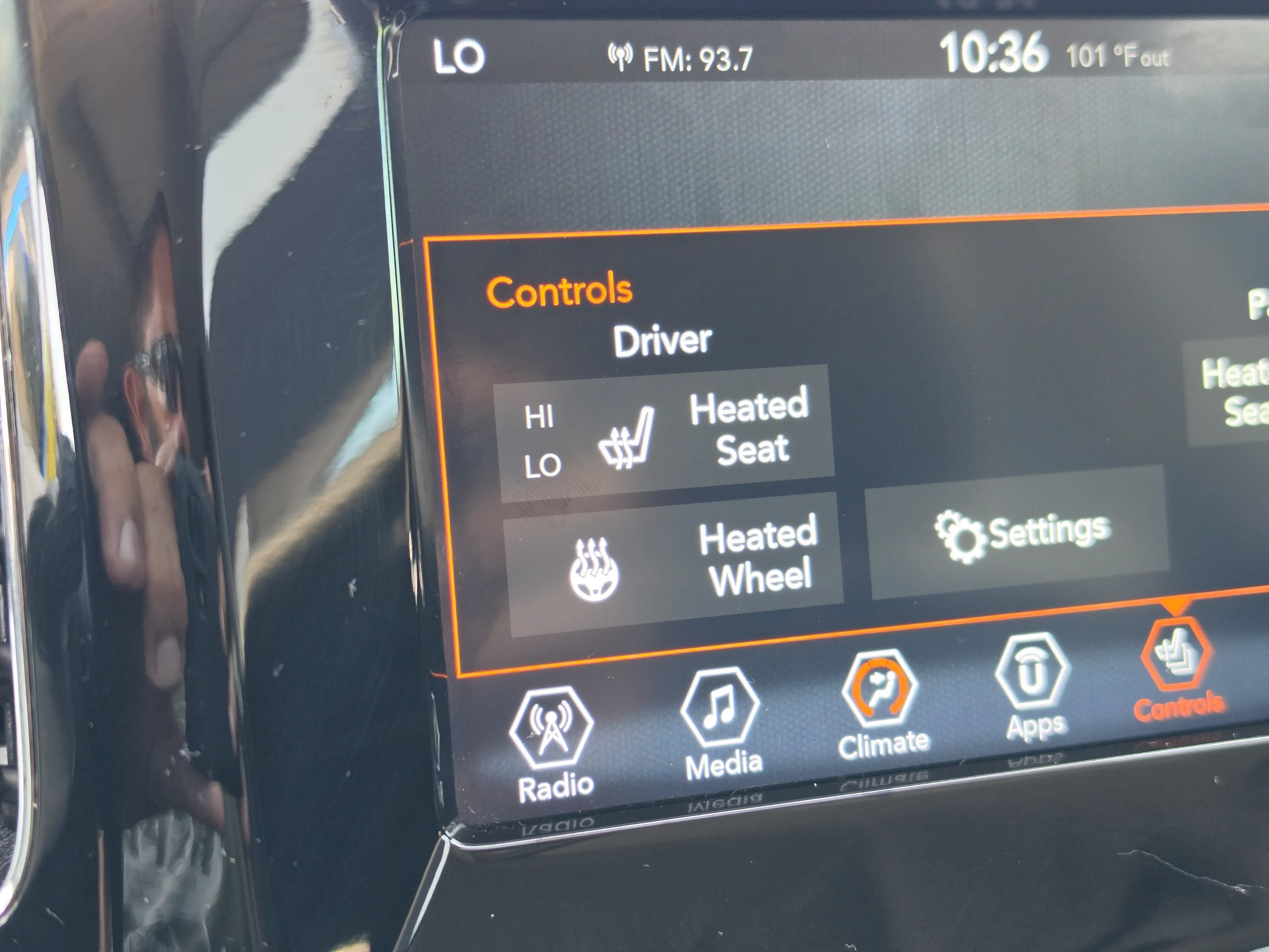 Used 2021 Laser Blue Pearlcoat Jeep Altitude image 29