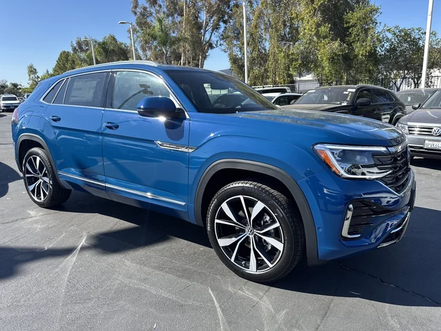 2026 Volkswagen Atlas Cross Sport 2.0T SEL Premium R-Line